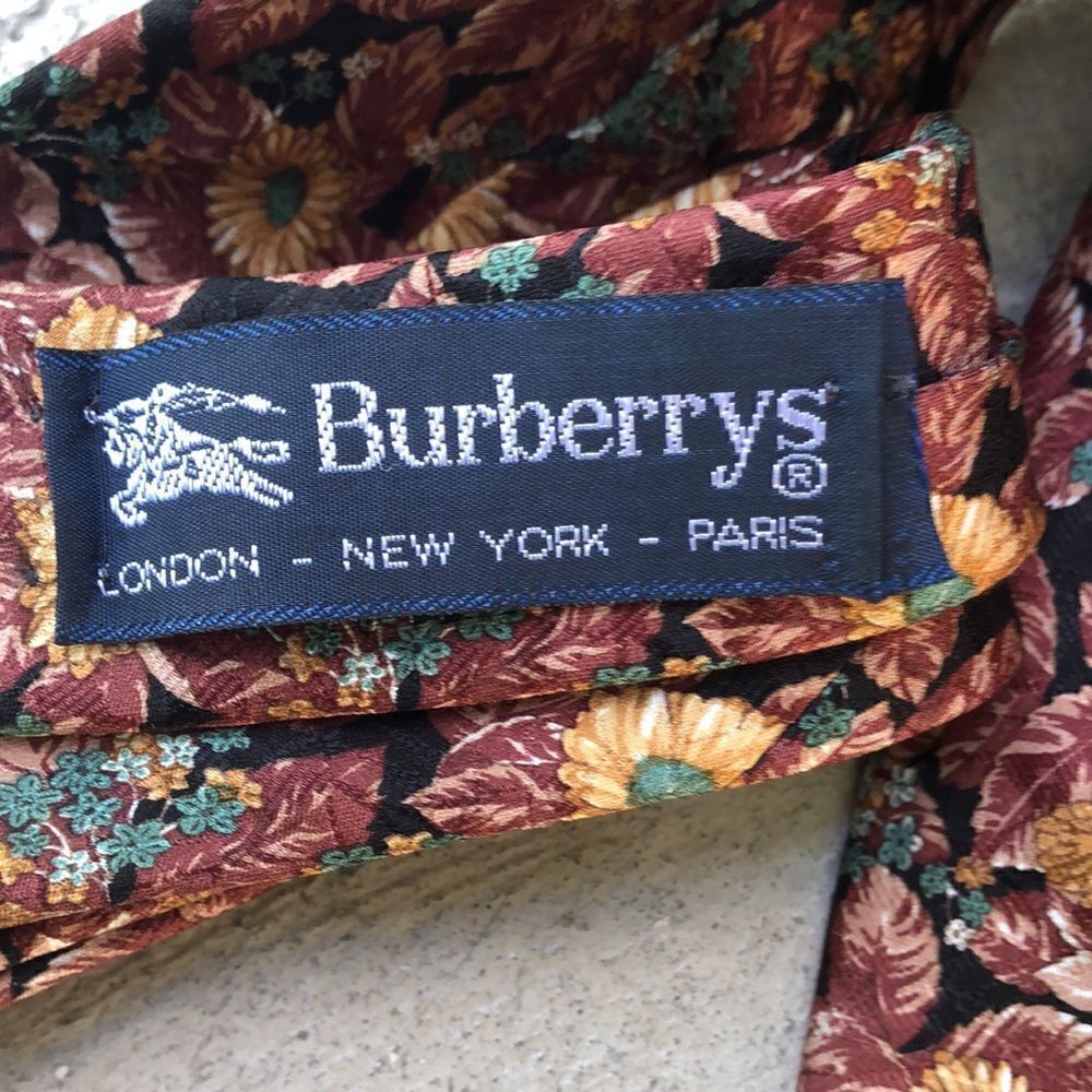 Burberry Silk  tie - Picture 3 of 5